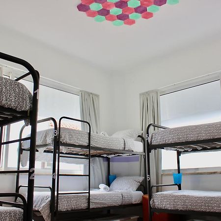 Rich & Poor Hostel Albufeira Zewnętrze zdjęcie